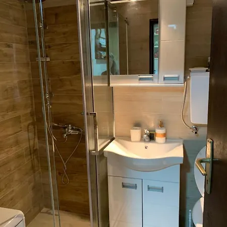 펜션 Vikend Kuca Cairovic 카파오닉