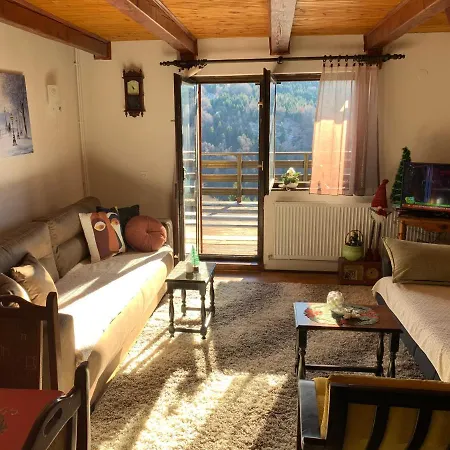 Vikend Kuca Cairovic 펜션 *