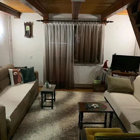 Vikend Kuca Cairovic 펜션 *