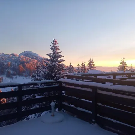 펜션 Vikend Kuca Cairovic