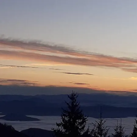 펜션 Vikend Kuca Cairovic